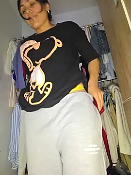 ThalyXotic online show from June 2026 06:10:01 PM