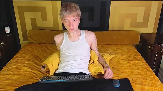 TRAVIS CLAS online show from November 2025 08:11:01 PM