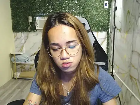 imadriana12 online show from November 2025 06:14:02 AM