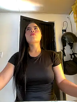 Snapshot of Marilyn_Monrou chatting on December 2025 06:34:02 PM Marilyn Monrou online show from December 2025 06:34:02 PM