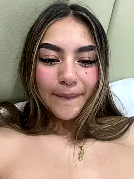 Yunaraa online show from December 2025 04:52:01 AM