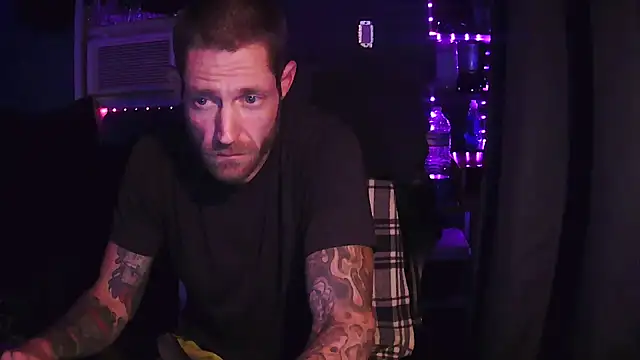 KingCole2390 online show from February 2026 05:56:01 AM