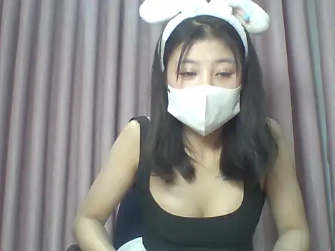 Snapshot of Pinkool21 chatting on November 2025 02:06:02 PM Pinkool21 online show from November 2025 02:06:02 PM