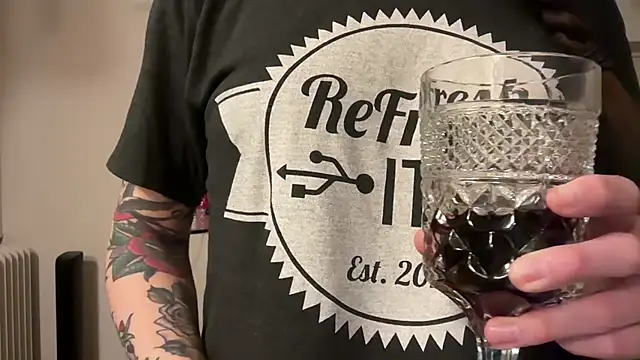 Snapshot of MissGoldenCartier chatting on January 2026 05:31:01 AM MissGoldenCartier online show from January 2026 05:31:01 AM