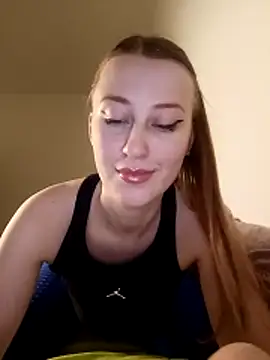 Susiee Redd online show from April 2026 09:20:01 PM