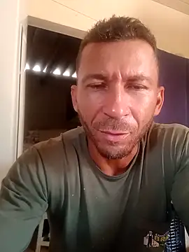 RobertoLuiz84 online show from February 2026 04:44:01 PM