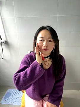 xiaorong3737 online show from November 2025 04:33:02 AM