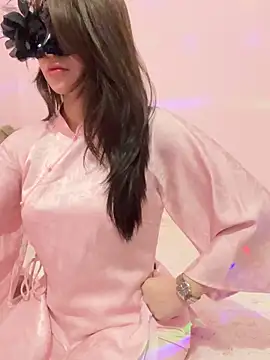 Queen-of-Love online show from February 2026 10:45:02 AM