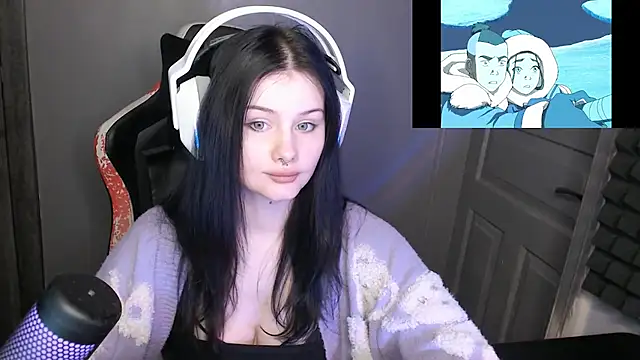 Moon raven online show from December 2025 05:11:02 PM