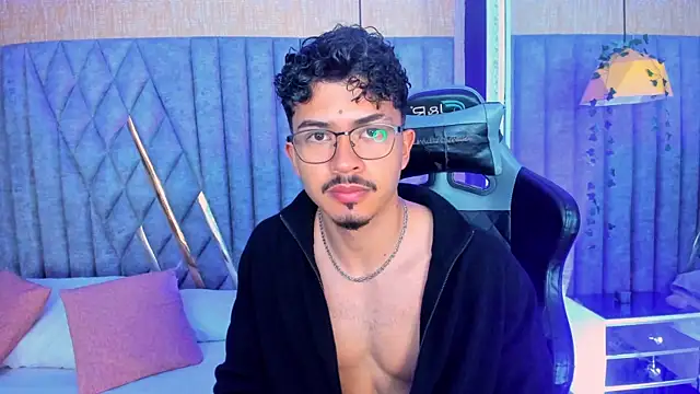 NicolaiKarav online show from April 2026 12:05:02 PM