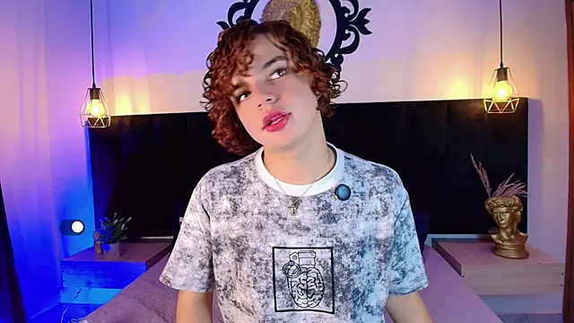 Skyee angel online show from March 2026 07:53:01 PM