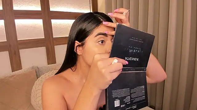 SarhaVega online show from February 2026 12:27:01 PM