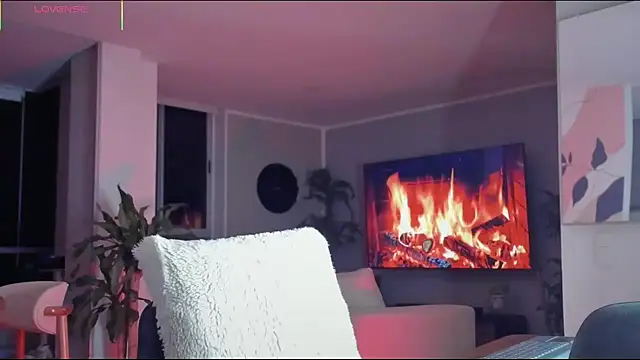 Valenthino Salvatore online show from February 2026 02:15:01 AM