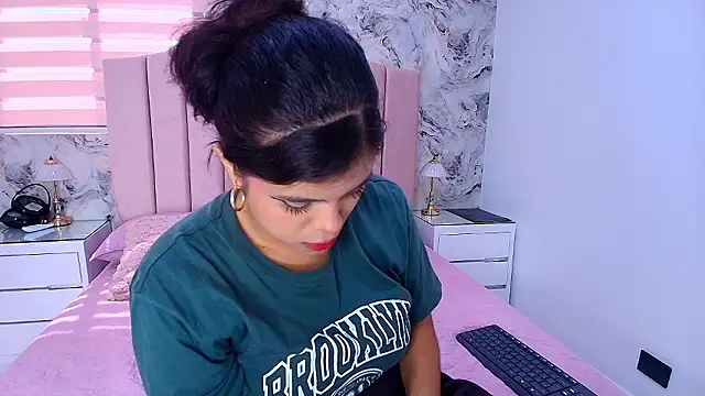 katsumi yan online show from February 2026 07:08:02 PM