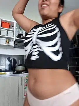 Snapshot of VictoriaSeras19 chatting on November 2025 06:44:02 PM VictoriaSeras19 online show from November 2025 06:44:02 PM