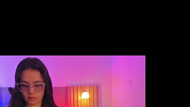 Snapshot of samantha_loughty chatting on January 2026 07:30:01 PM samantha loughty online show from January 2026 07:30:01 PM