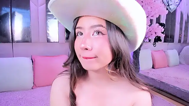 Snapshot of Naomistart chatting on January 2026 09:38:02 PM Naomistart online show from January 2026 09:38:02 PM