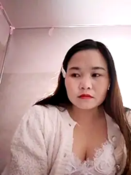 One-two22 online show from December 2025 12:25:02 PM