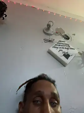 MTheRealrDLlongCrippler online show from May 2026 11:33:02 PM