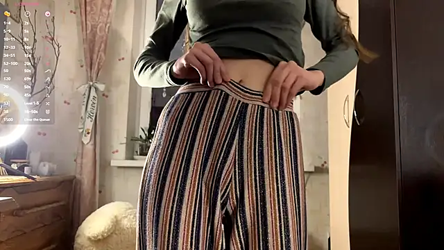 PaulaTisch online show from January 2026 07:11:01 PM