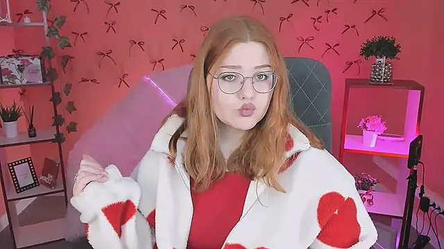 StaceyJensen online show from November 2025 09:11:01 AM