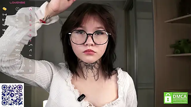 CaroleMyers online show from November 2025 06:12:01 PM