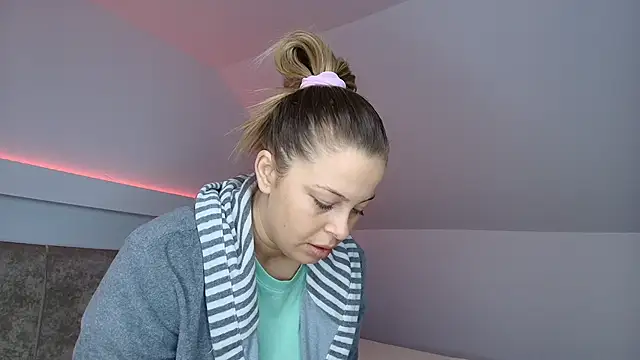 KateAllyaa online show from January 2026 07:57:02 AM