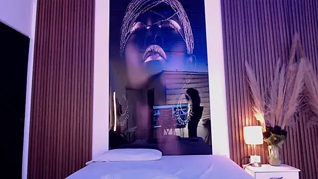 Snapshot of MiticaBrennet_ chatting on December 2025 03:25:01 AM MiticaBrennet online show from December 2025 03:25:01 AM