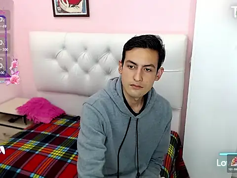 Snapshot of xxxstrongerboyxxx chatting on December 2025 03:12:02 AM xxxstrongerboyxxx online show from December 2025 03:12:02 AM