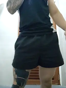 Snapshot of Valerious180 chatting on December 2025 05:22:02 PM Valerious180 online show from December 2025 05:22:02 PM