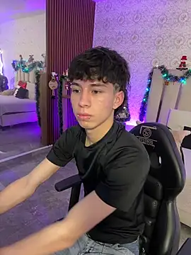 kaelwolf tay online show from December 2025 07:20:02 PM