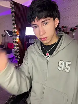 kaelwolf tay online show from March 2026 07:13:02 PM