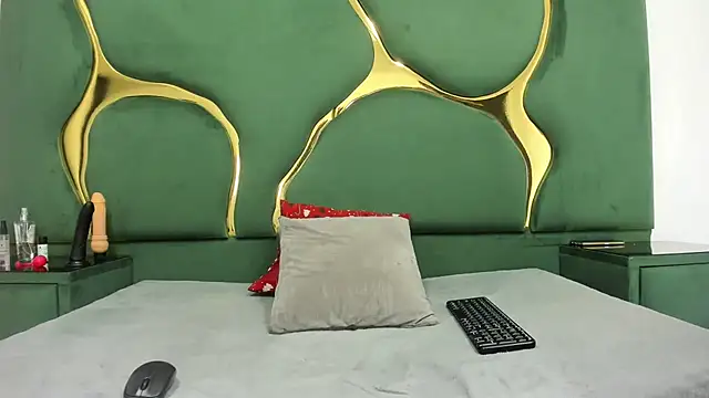 RoxanneBloom online show from March 2026 04:07:02 AM