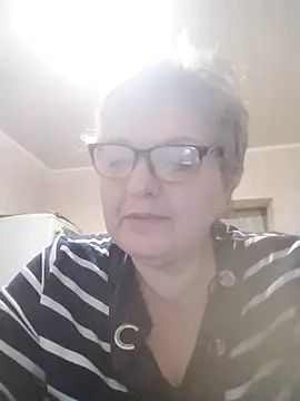 Snapshot of MillanaOcean chatting on November 2025 04:18:02 PM MillanaOcean online show from November 2025 04:18:02 PM