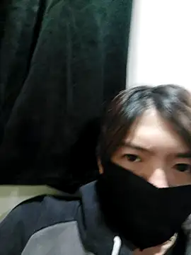 Snapshot of twtung_tung chatting on November 2025 08:42:02 PM twtung tung online show from November 2025 08:42:02 PM