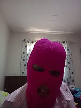 EweXZZ online show from December 2025 12:23:02 PM