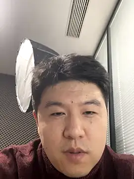 Snapshot of HH-45 chatting on December 2025 10:24:02 AM HH-45 online show from December 2025 10:24:02 AM