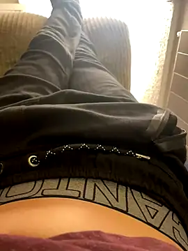 Snapshot of nightbound99 chatting on December 2025 07:32:01 PM nightbound99 online show from December 2025 07:32:01 PM