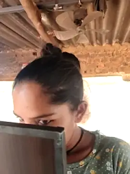 Snapshot of Babita_Gori chatting on April 2026 07:47:02 AM Babita Gori online show from April 2026 07:47:02 AM