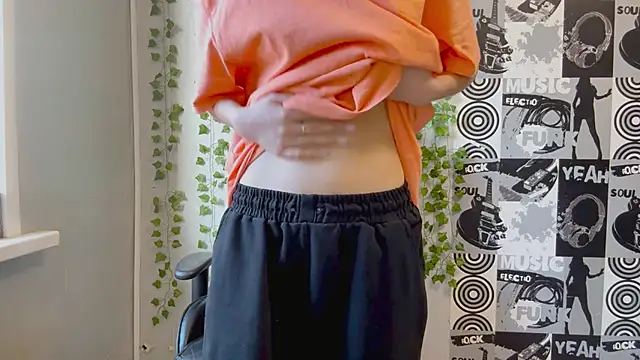 helgicuteness online show from January 2026 10:41:01 AM