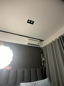 jiarenya online show from January 2026 01:59:01 PM