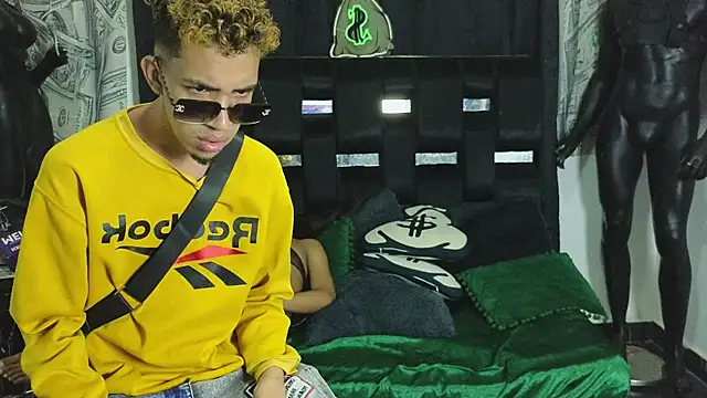 Princess Room online show from December 2025 07:34:01 AM