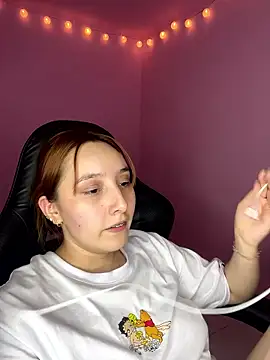 Davne  online show from December 2025 10:43:01 AM