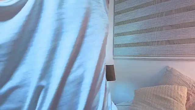 Maxx cooper online show from November 2025 01:38:01 AM