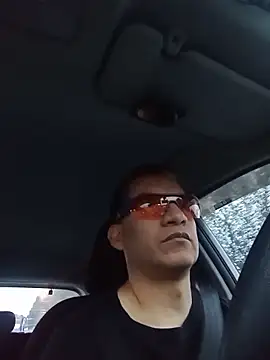 ChrisFloresP online show from December 2025 11:16:02 AM