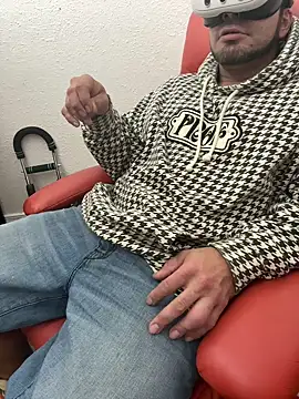 2addictivelyhorny online show from February 2026 08:18:01 PM