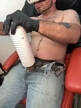 2addictivelyhorny online show from March 2026 10:10:02 AM