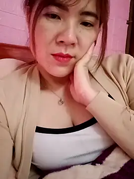 Lily-ross22 online show from March 2026 04:00:01 PM