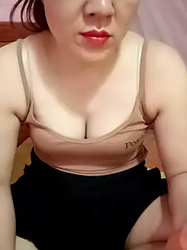 Snapshot of Lily-ross22 chatting on June 2026 04:22:01 PM Lily-ross22 online show from June 2026 04:22:01 PM