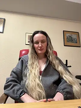 TomilaSi online show from November 2025 06:20:01 PM